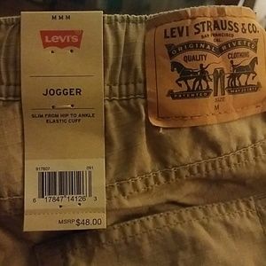 Boys Levis joggers Size M